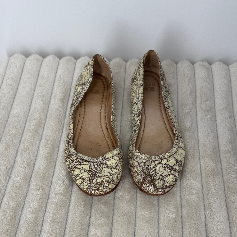 Frye Carson ballet flats size 6